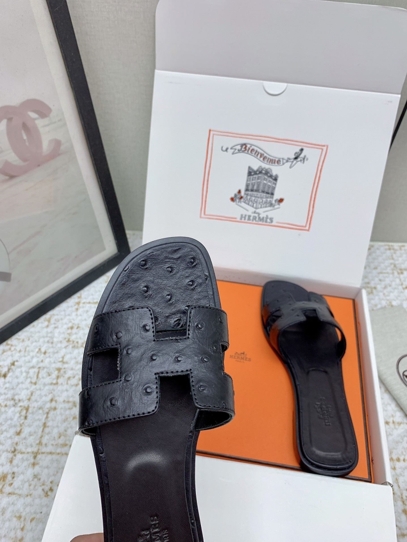 H**me5 slippers